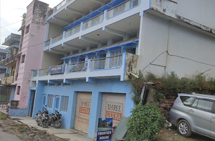 gurudham hotel